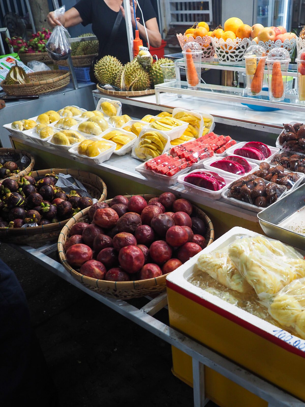 nocny market na wyspie phu quoc