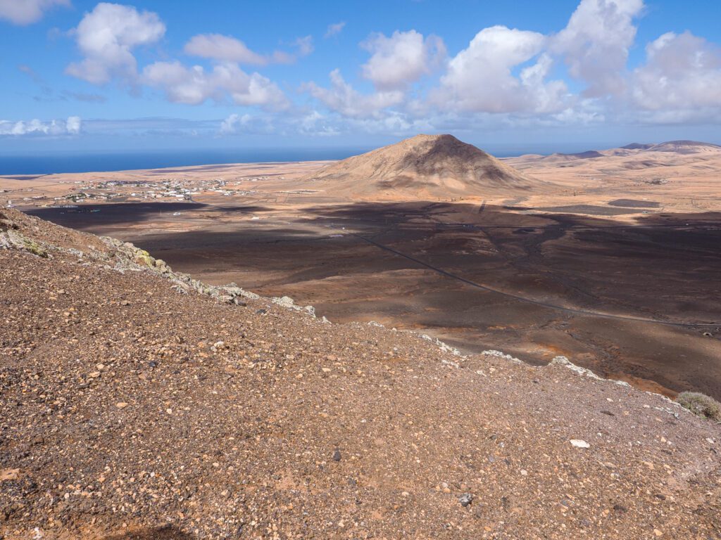 Fuerteventura Widok na okolicę i wulkan Tindaya